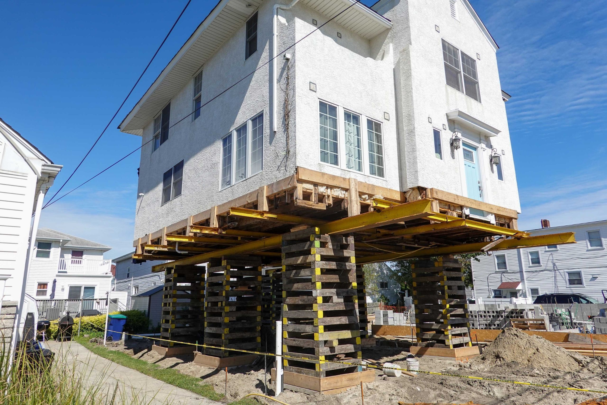 Located in Annapolis, Maryland, we are a company that specializes in house lifting, small distance house moving, piles and foundations.